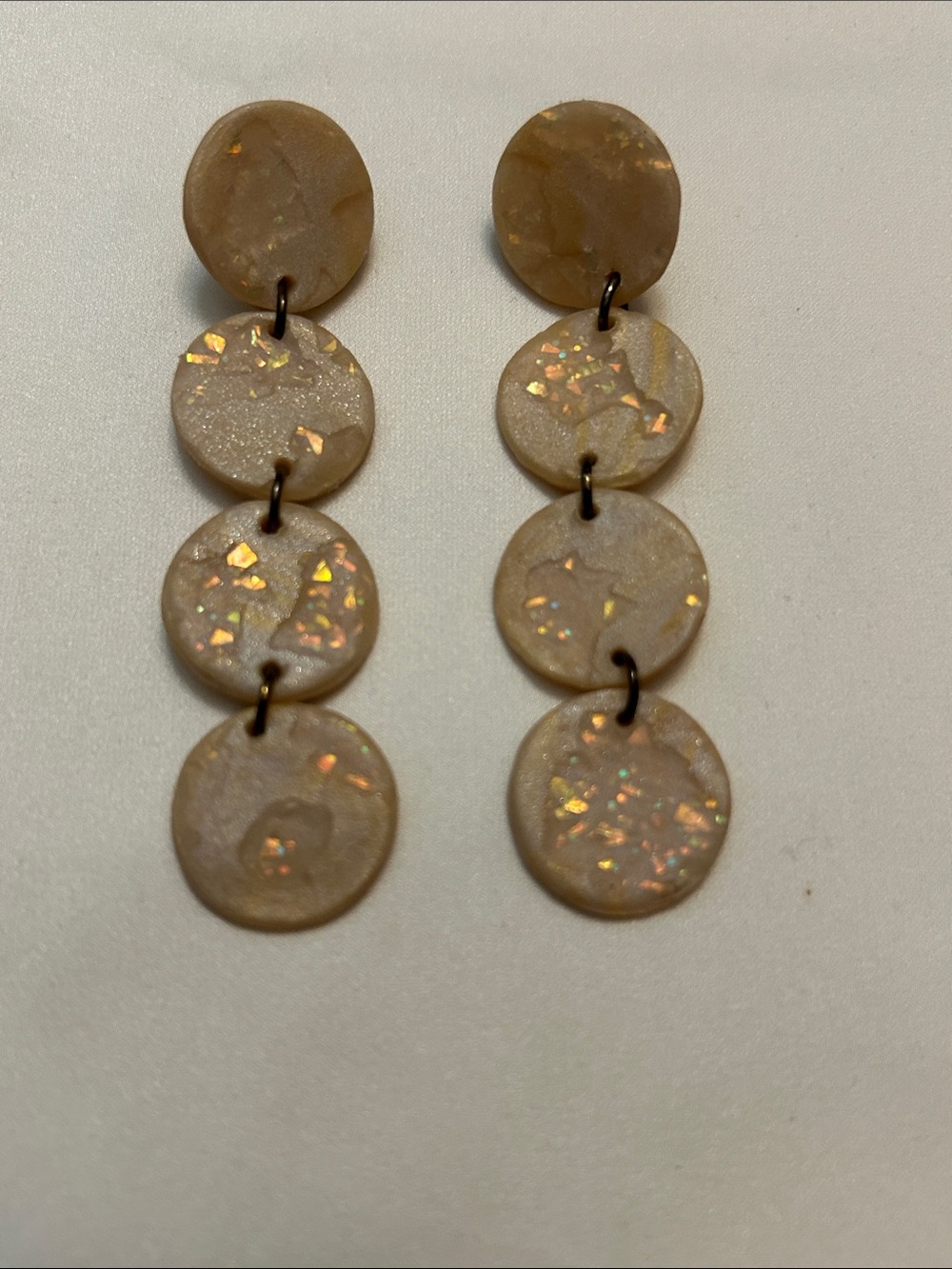 Dangle Disc Earrings in Champagne Iridescent